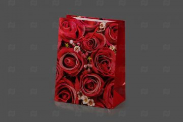 картинка Сумочка картон+блеск18х24х10 (12шт) вертикальная ЦВЕТЫ Розы на красном Мир упаковки