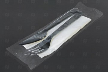 картинка Набор 4/1 (вилка, нож черные, салфетка бум.,зубочистка)  Мир упаковки