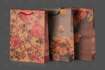 картинка Сумочка картон+блеск18х24х10см (12шт) ЦВЕТЫ Рисованные цветы Мир упаковки